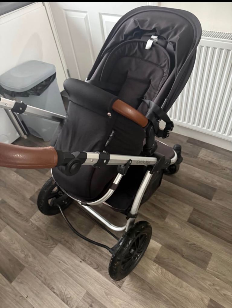 Ickle bubba travel system