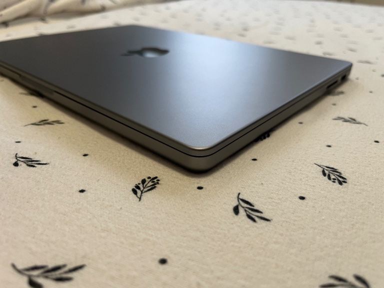 Apple MacBook Pro M3, 14 inch, Nov 2023, 8GB Ram, 512GB. Space Grey