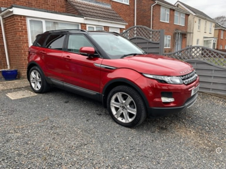 Range Rover Evoque 2.2 SD4 pure 5 dr, new MOT..tow bar..