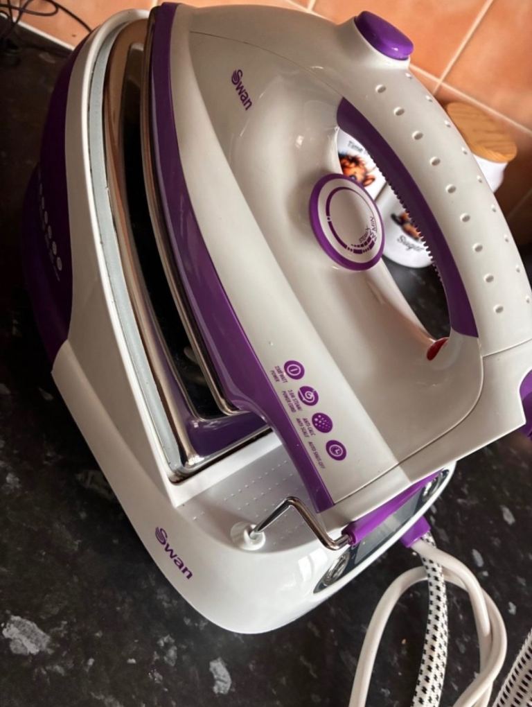 Steam iron