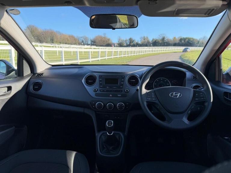 2018 Hyundai i10 1.0 SE 5dr HATCHBACK Petrol Manual