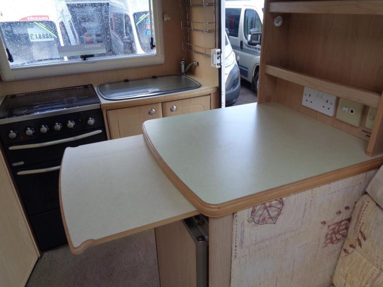 Auto-Sleepers Nuevo 2 Berth Peugeot Boxer DIESEL MANUAL 2004