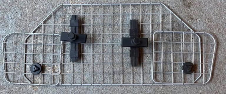 Dog guard (universal) 