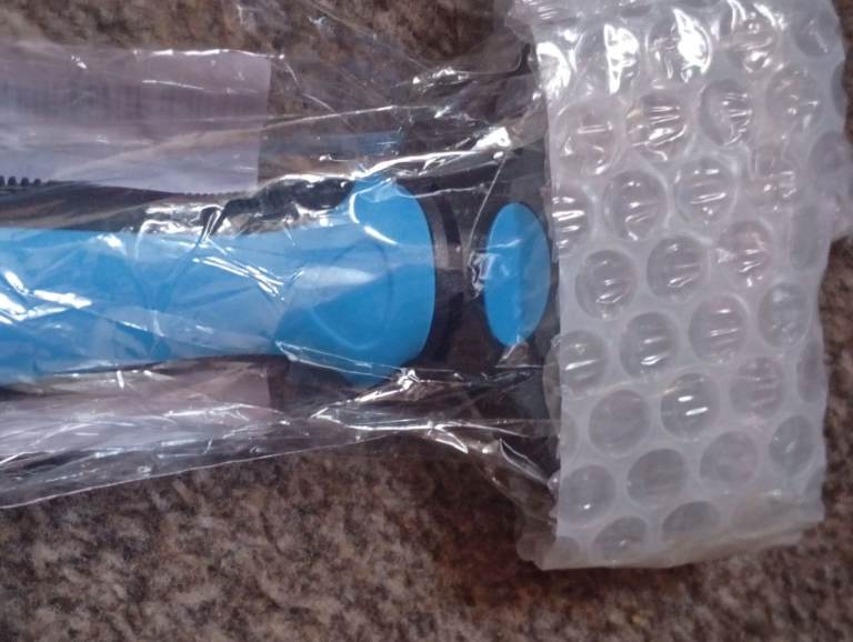 New Dog Deshedding Brush – Still Sealed
