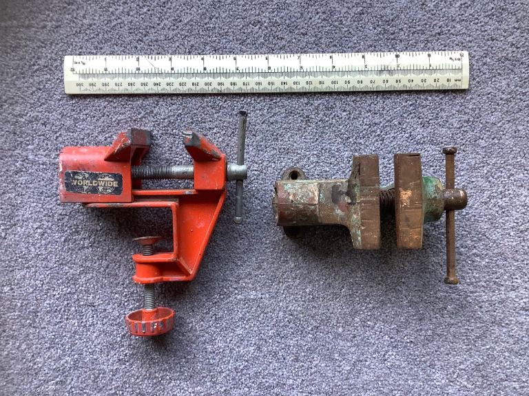 2 X Small Vices. Job Lot