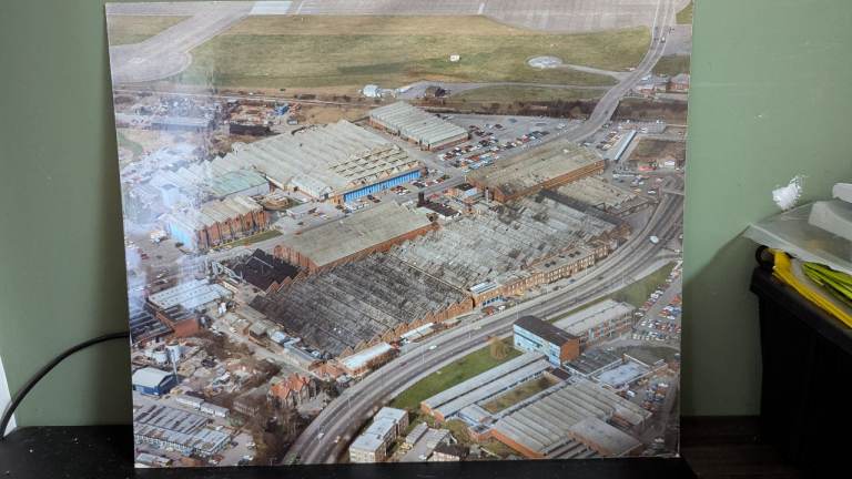 Large Aerial View Photo Print – Good Condition