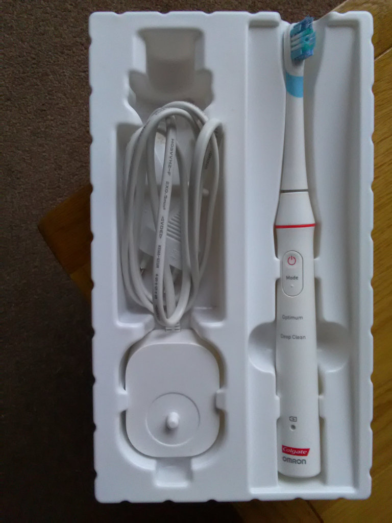 QUALITY ELECTRIC TOOTH BRUSH 