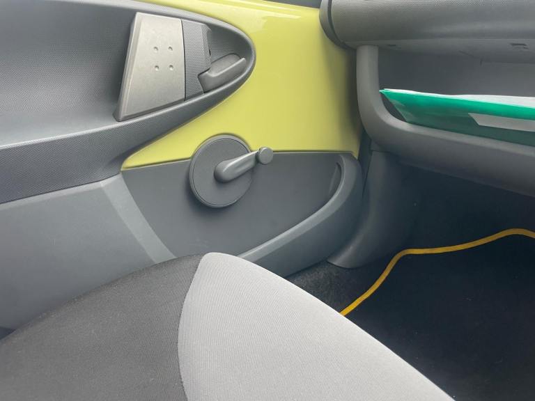 CITROEN C1 1.0 VIBE 56 REG YELLOW 3 DOOR GENUINE 65296 MOT JULY 9TH 2026 TAX £20 LOW INSURANCE