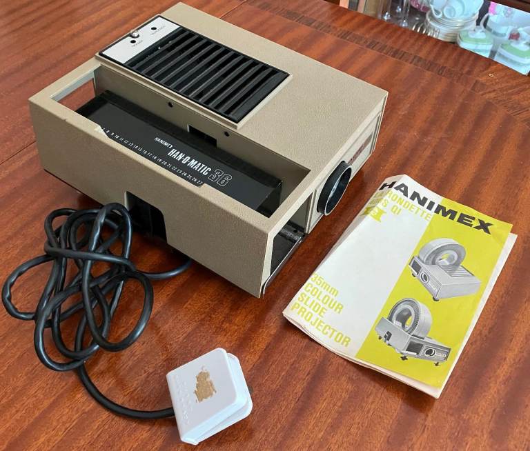 Hanimex Han-O-Matic 503 Slide Projector with Manual