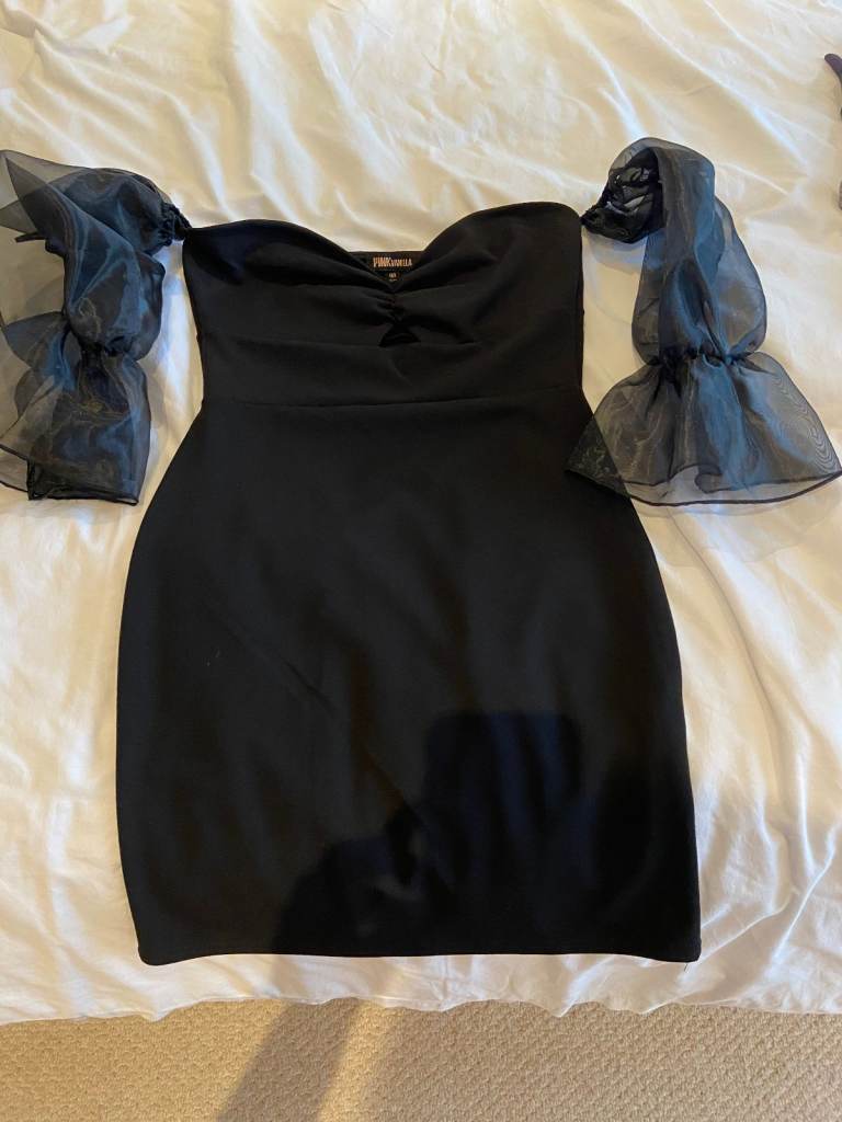 Ladies/Girls PINK Vanilla Black Dress with puff sleeves, size 8, BNWT not worn, 