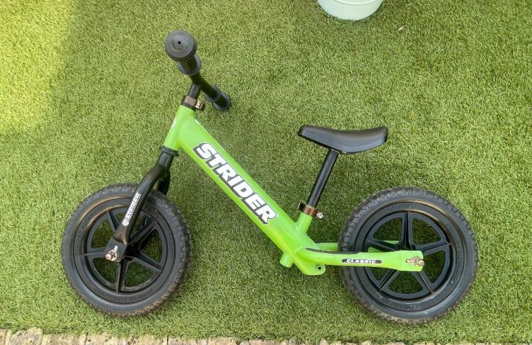 STRIDER CLASSIC BALANCE BIKE SUITABLE 18Mths - 3 years  in Good Condition 