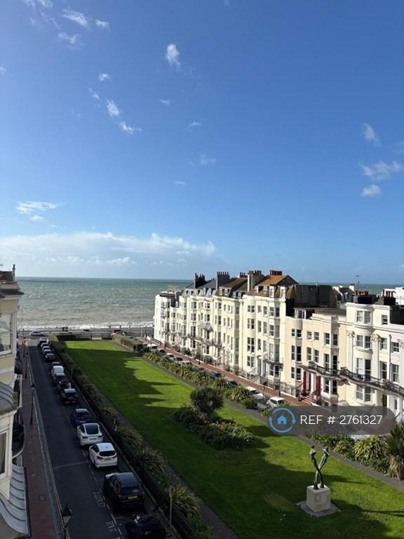 3 bedroom flat in Devonshire Place, Brighton, BN2 (3 bed) (#2761327)