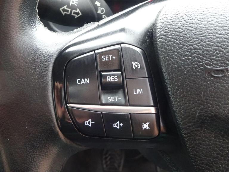 2021 Ford Transit Custom 2.0 320 EcoBlue Trend Crew Van L1 H1 Euro 6 (s/s) 5dr PANEL VAN Diesel M...