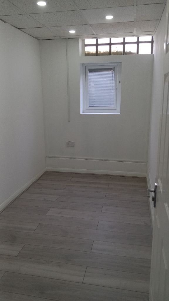 Work space.  Beauty & wellness. - offices Available 