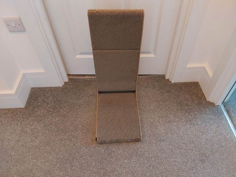 L Shaped Cat Scratcher Vertical and Horizontal Scratching 