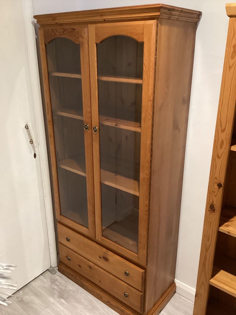 image for Versatile, Good Quality, Derby Pine “Ashbourne” display/storage unit