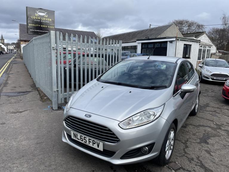 FORD FIESTA 1.3 Zetec 2015