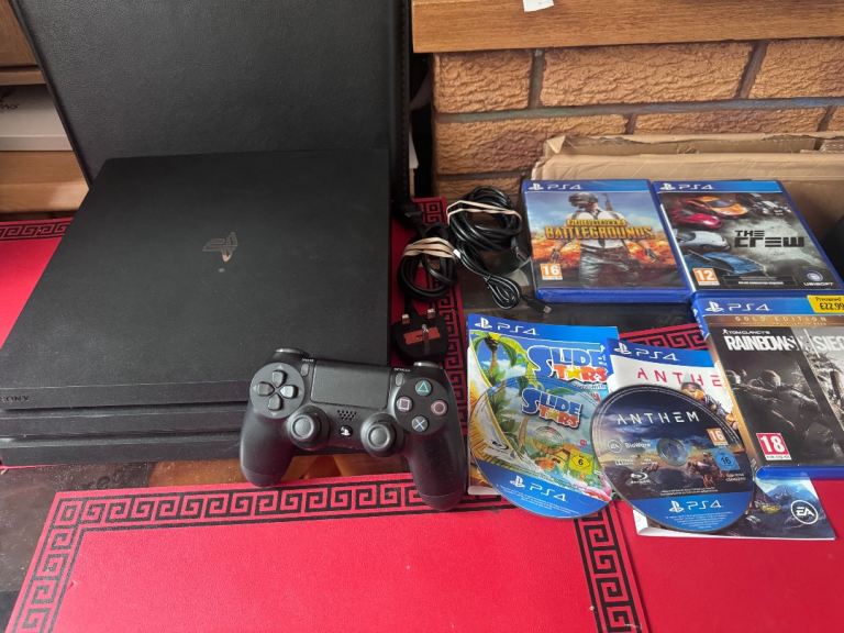 ps4 pro 1tb with games 