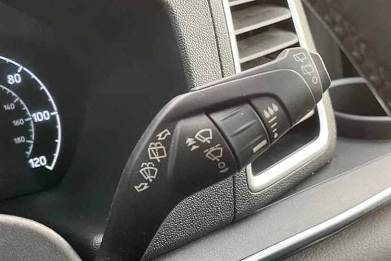 2022 Ford Tourneo Custom L2 320 Titanium 2.0 Diesel Automatic Start/Stop (130ps) Minibus Diesel A...