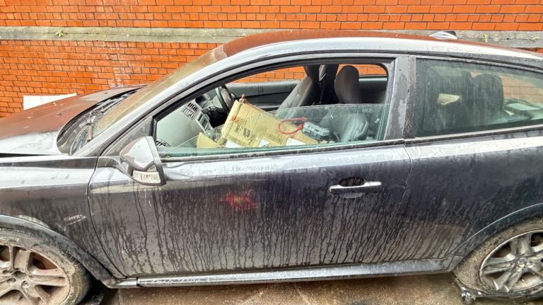 VOLVO C30 2011 Passenger Door Front RH 