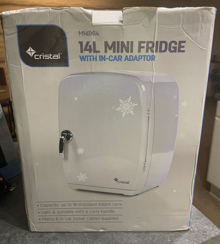 Cristal Mini fridge.
