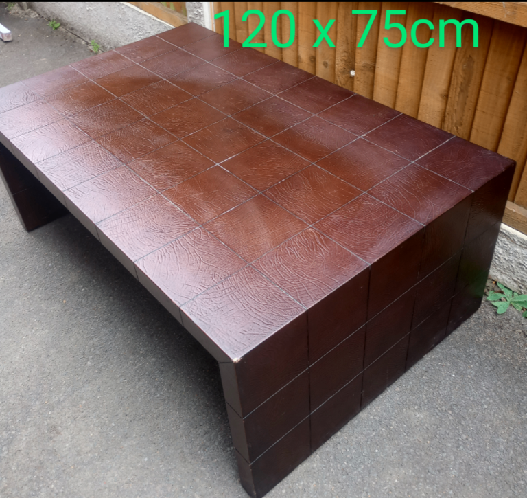 Designer coffee table can deliver 