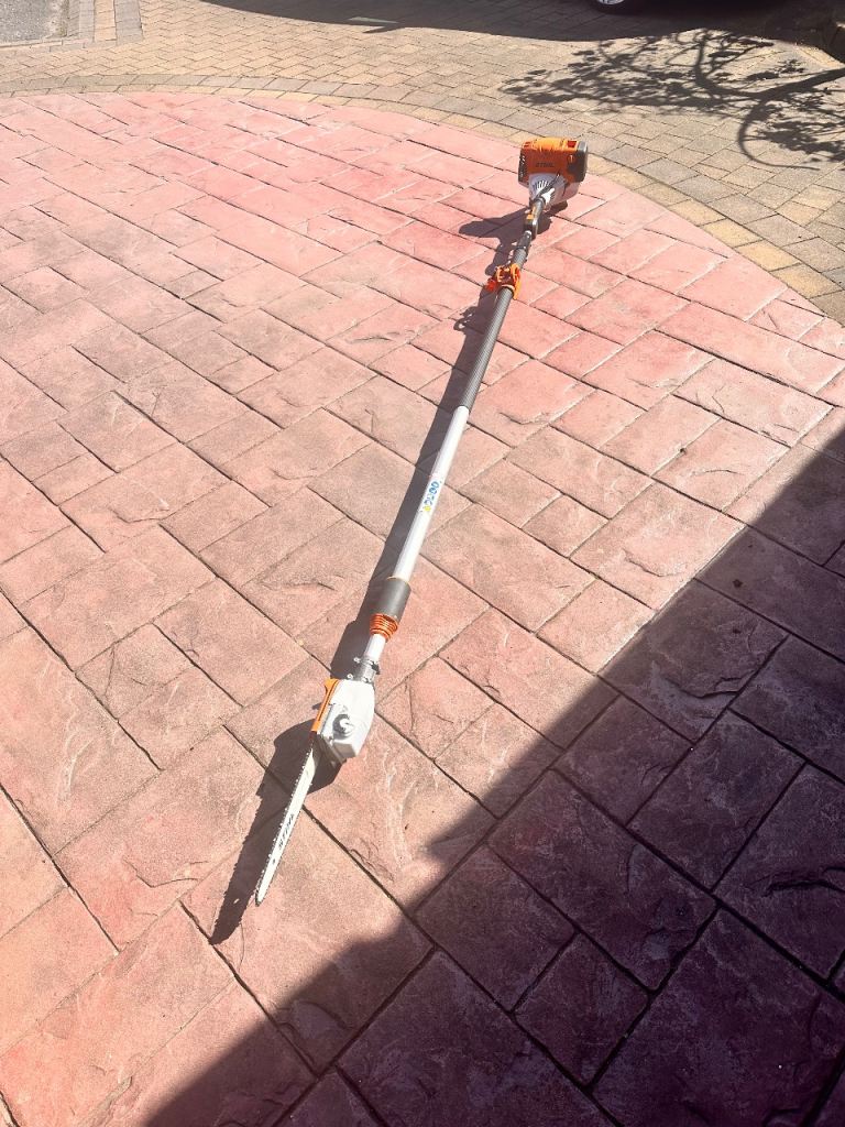 Stihl 135 pole saw and harness 
