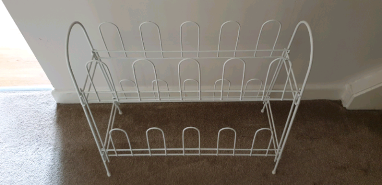 Shoe rack plastic coated wire