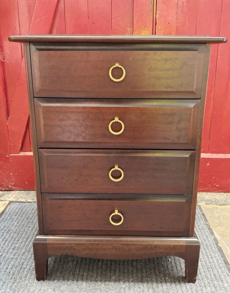 Stag 4 Drawer Bedside Chest Mahogany Finish Brass Ring Handles 72cm