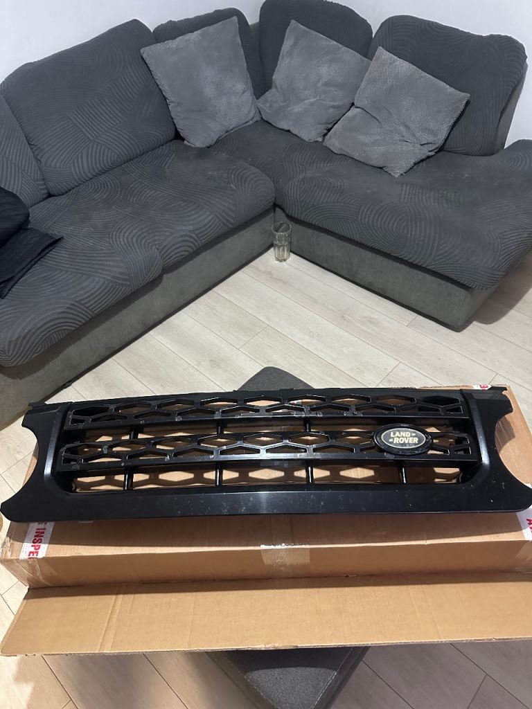 Front grill Discovery 4 