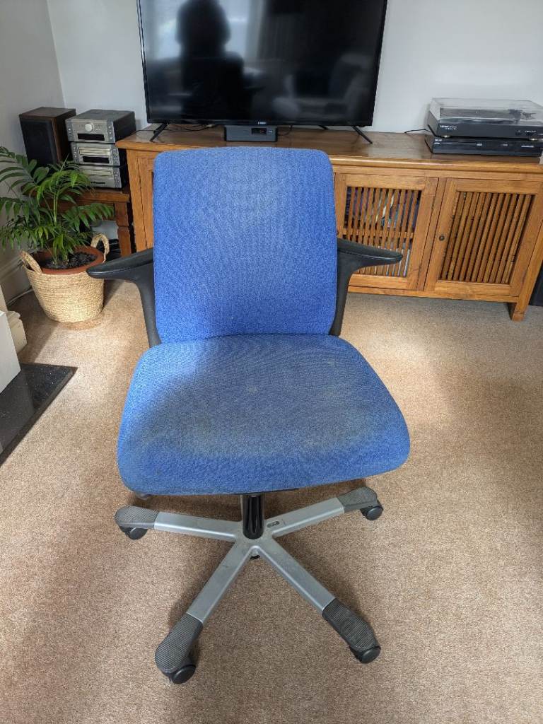 HAG H05 ergonomic office chair 