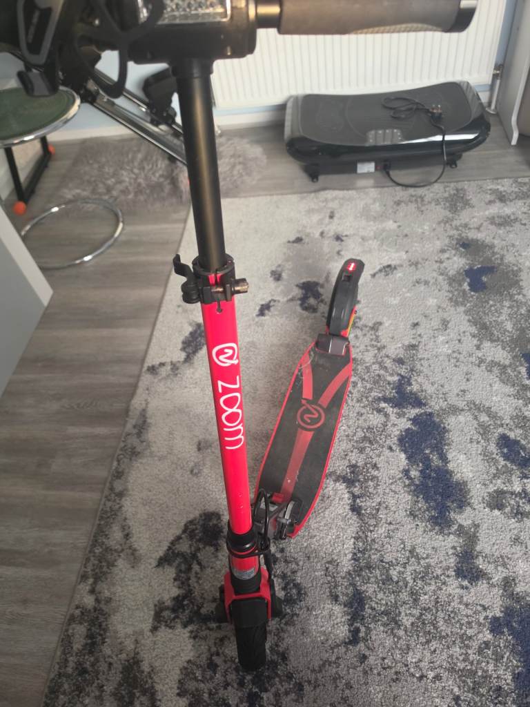 Zoom Electric Scooter - Red, Good Condition