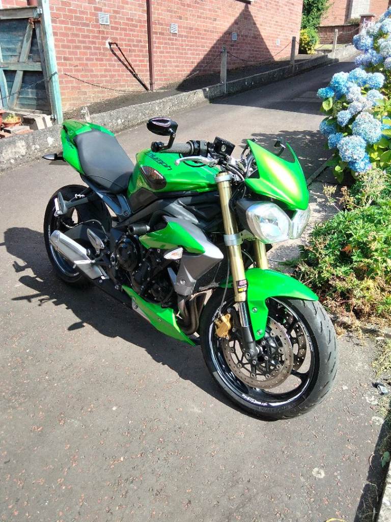 Triumph, STREET, 2013, 675 (cc)