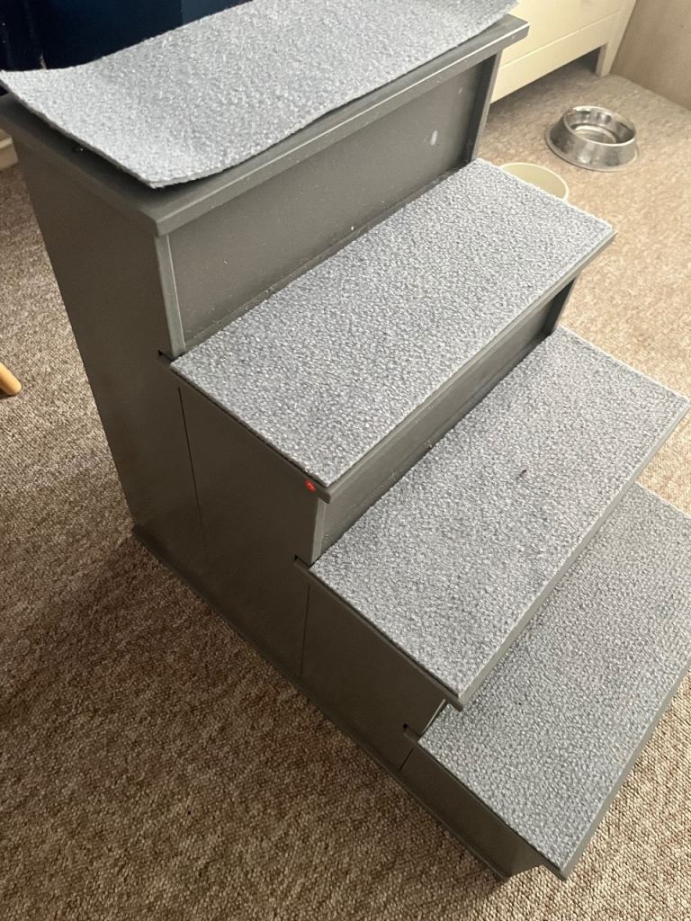 Stairs for dogs