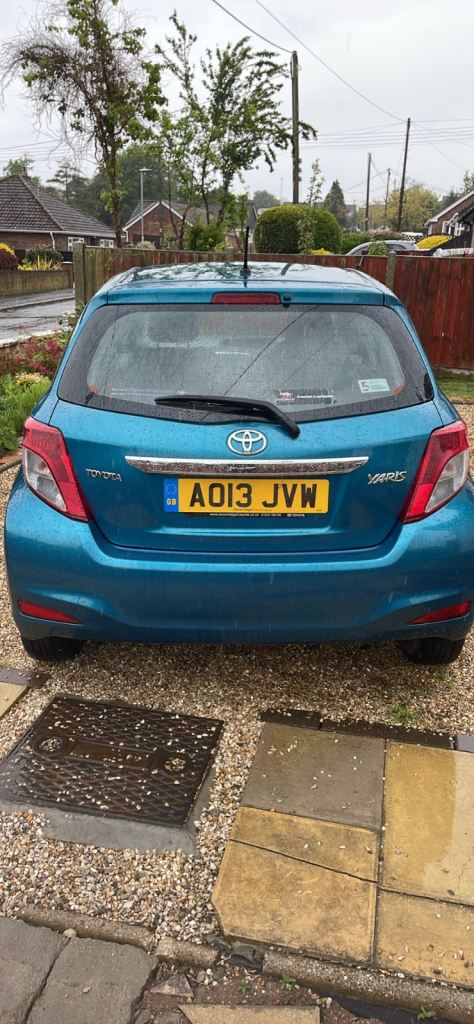 TOYOTA YARIS 1.3TR VVT-I 2013 FULL MOT £3295