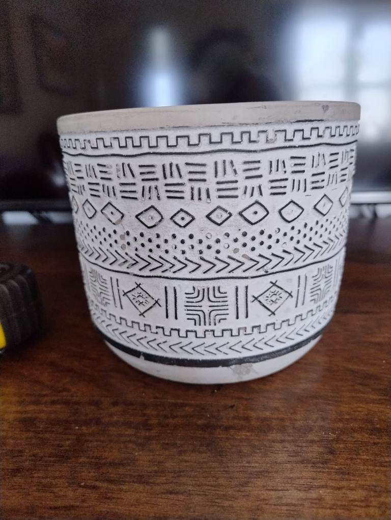 Concrete Aztec print plant pot