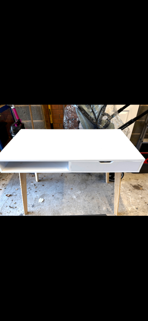 White desk 
