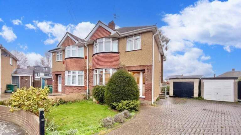 3 Bedroom House To Let