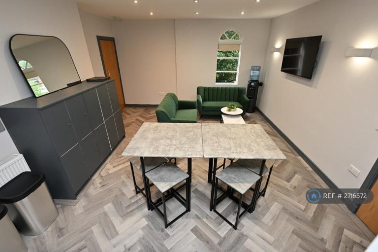 1 bedroom in The Elms, Ormskirk, L39 (#2716572)