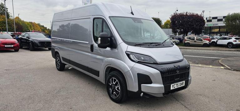 2025 Peugeot Boxer 2.2 BlueHDi 335 Professional Manual L3 H2 Euro 6 (s/s) 5dr PANEL VAN Diesel Ma...