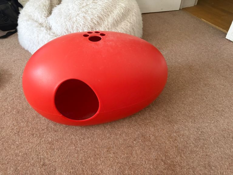 luxury red cat litter box