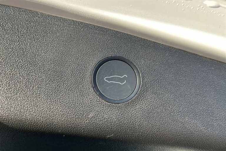 2021 Tesla Model 3 (Dual Motor) Long Range Saloon 4dr Electric Auto 4WDE (346 ps) Saloon Electric...