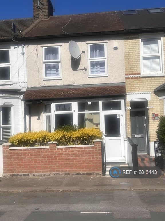 4 bedroom house in Chelmsford Road, London, E17 (4 bed) (#2816443)