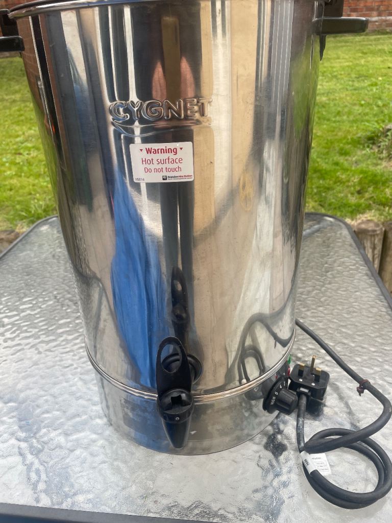 Cygnet Stainless Steel Hot Water Urn – Good Condition