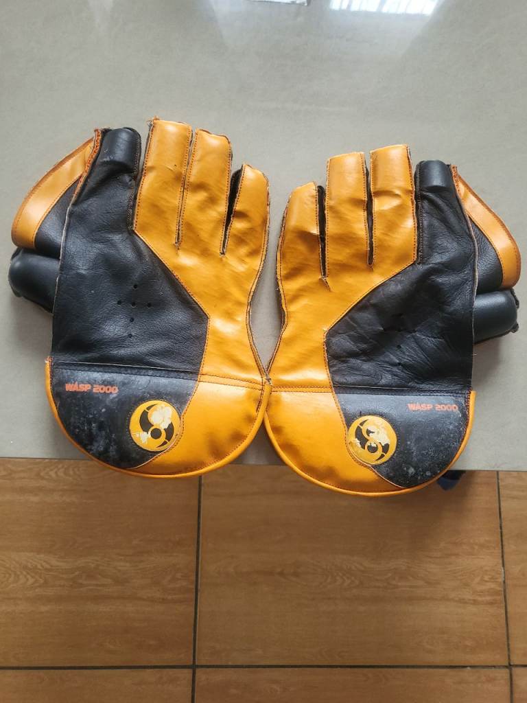Wicket keeper gloves