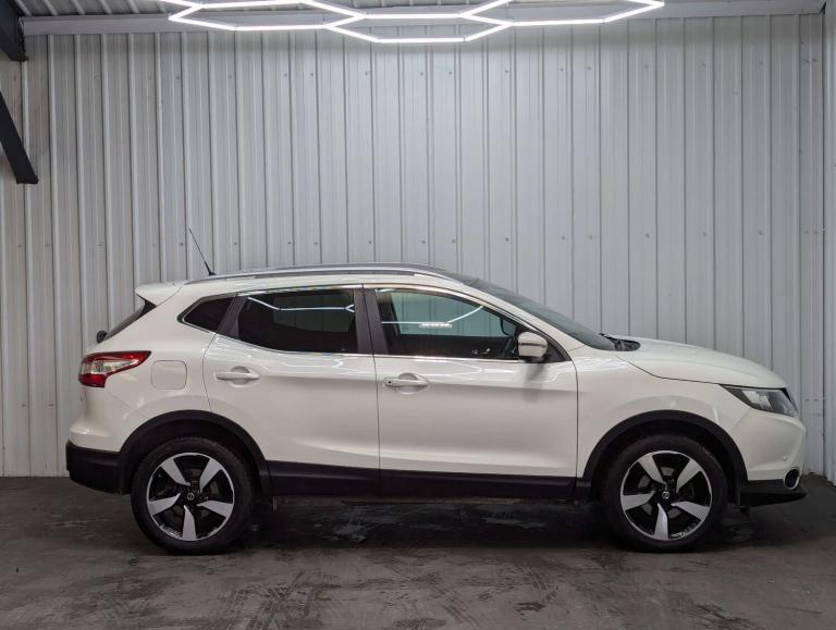 2015 Nissan Qashqai 1.5 Qashqai N-Tec+ dCi 5dr SUV Diesel Manual