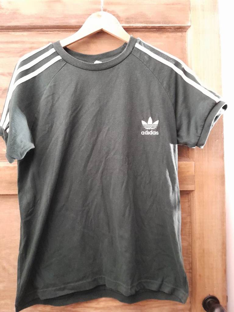 2 Addias mens t shirts, 1 M, 1 L