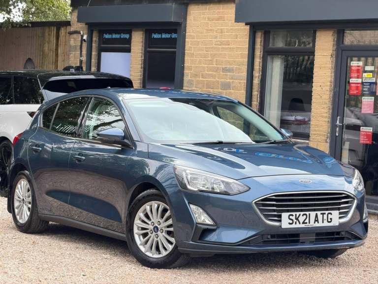 Ford Focus 1.0T EcoBoost Titanium Auto Euro 6 (s/s) 5dr Petrol Automatic