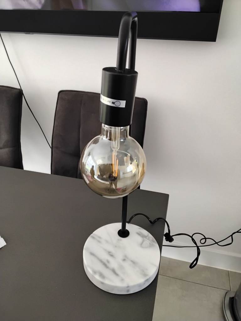 Table lamp with bulb 