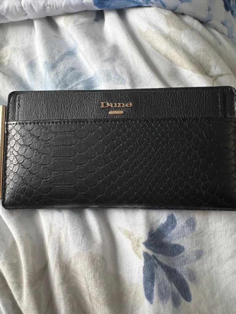 London dune purse 